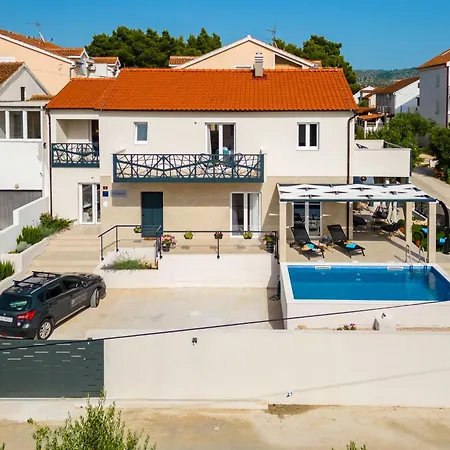 Renesansa By Interhome Nyaraló