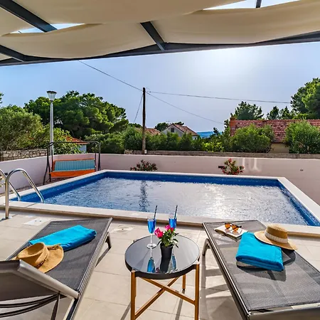 Holiday home Renesansa By Interhome Milna (Brac)