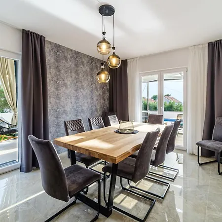 Holiday home Renesansa By Interhome Milna (Brac)