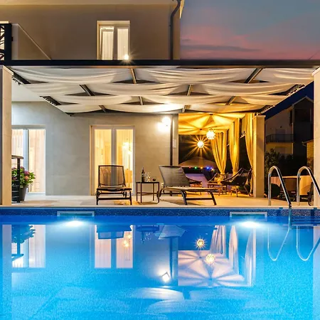 Renesansa By Interhome Milna (Brac)