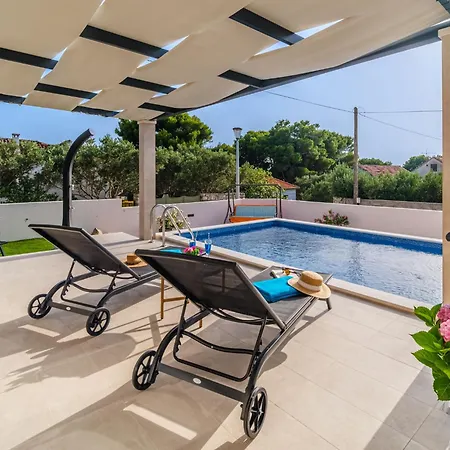 Renesansa By Interhome *