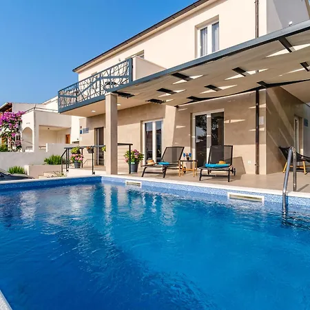 Holiday home Renesansa By Interhome *